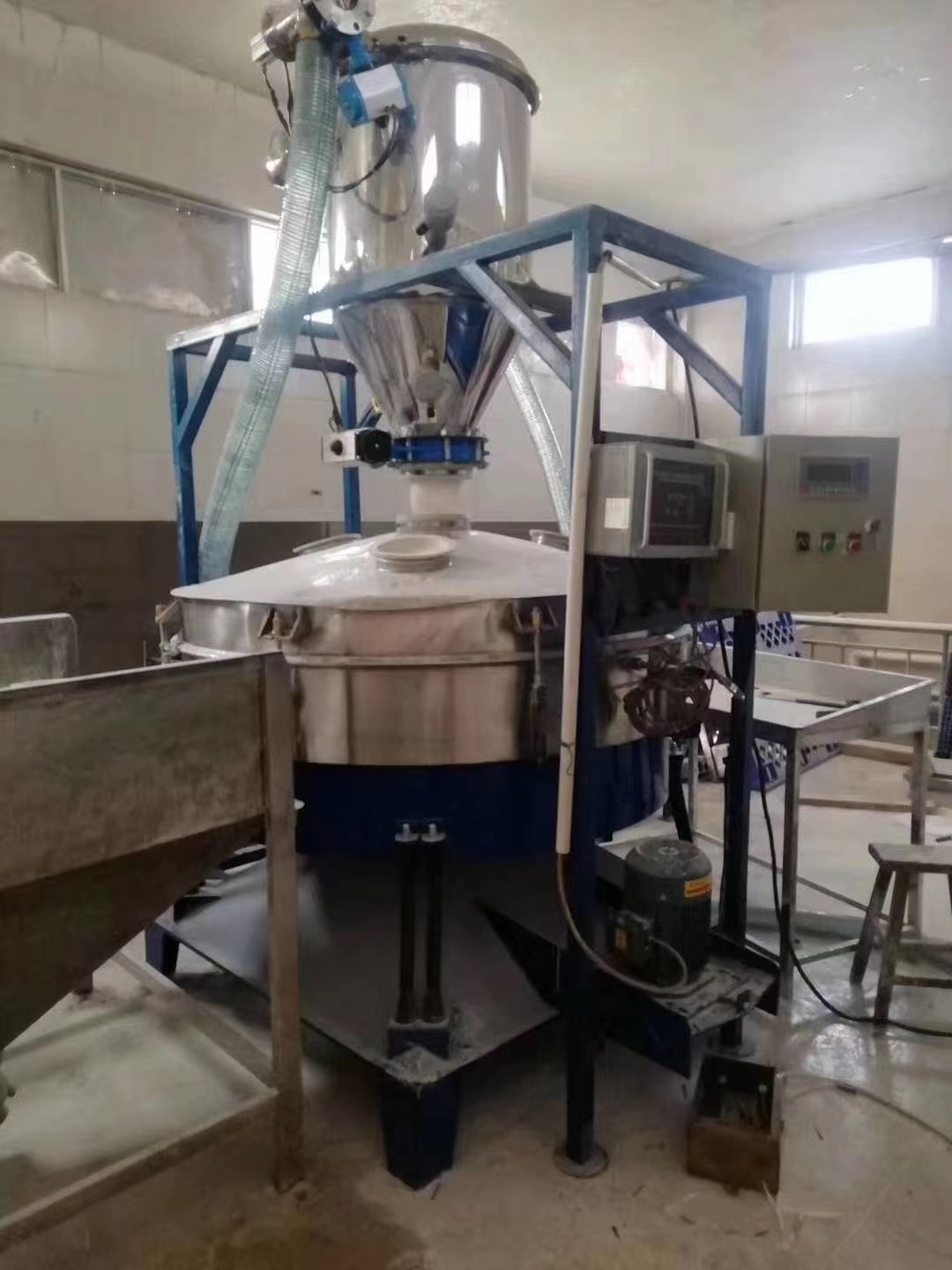 草酸粉末分级摇摆筛和樱桃污软件安装相比产量大小