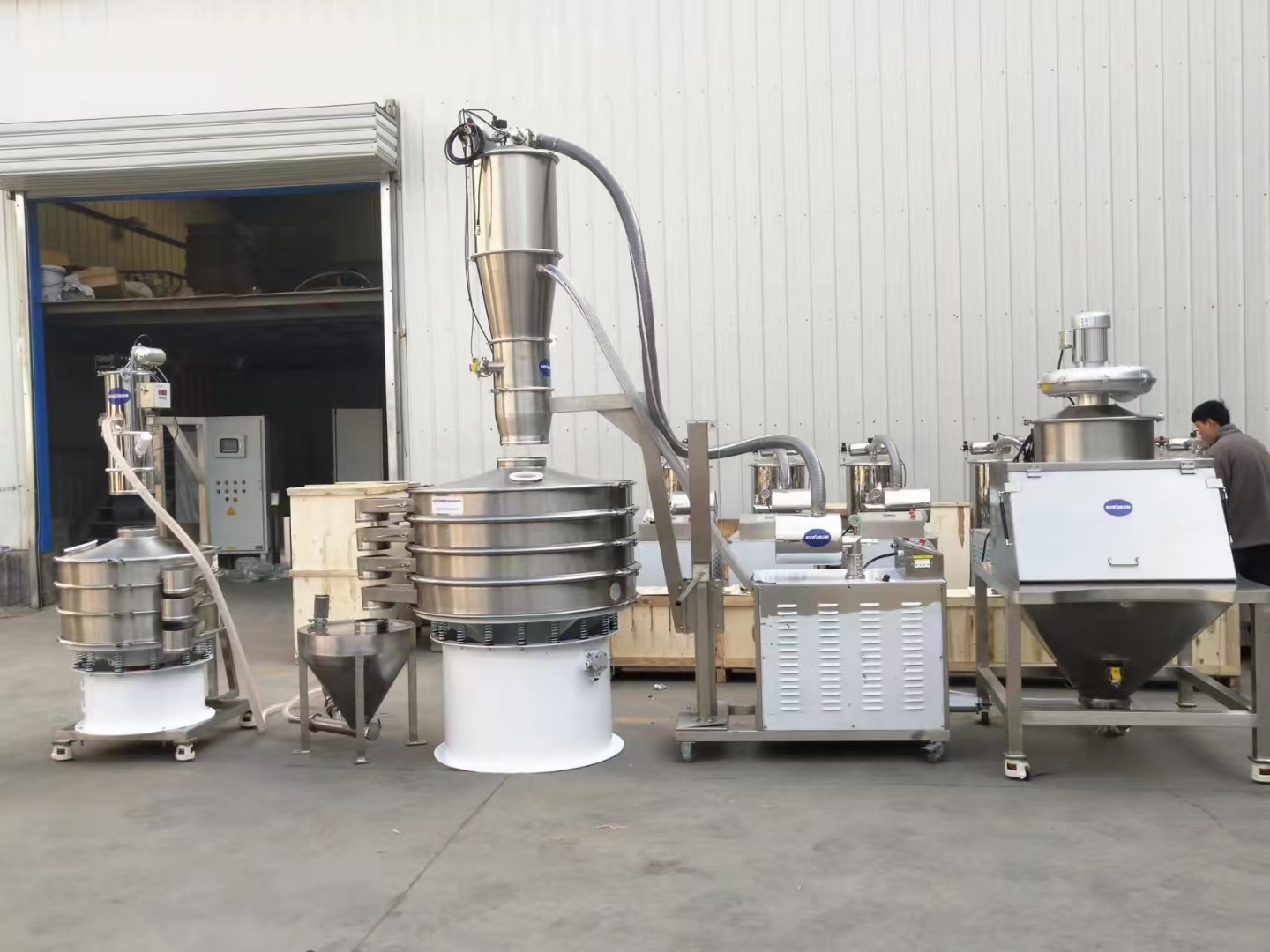 草酸粉末分级摇摆筛和樱桃污软件安装相比产量大小